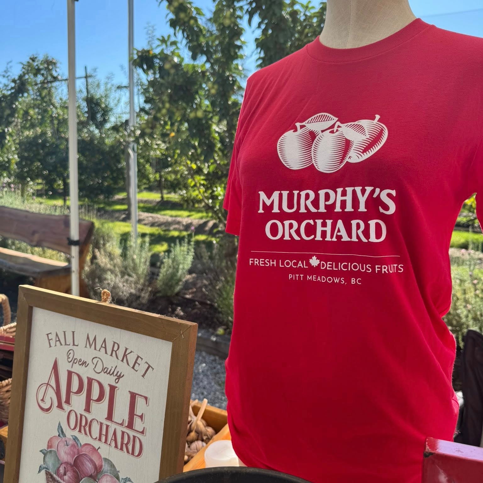murphy's orchard tshirts and totes