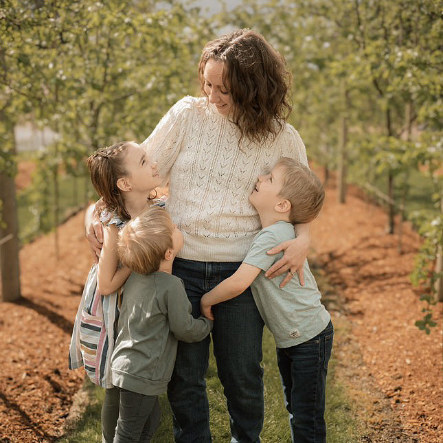 Photoshoot at Murphy's Orchard and Christmas Tree Farm